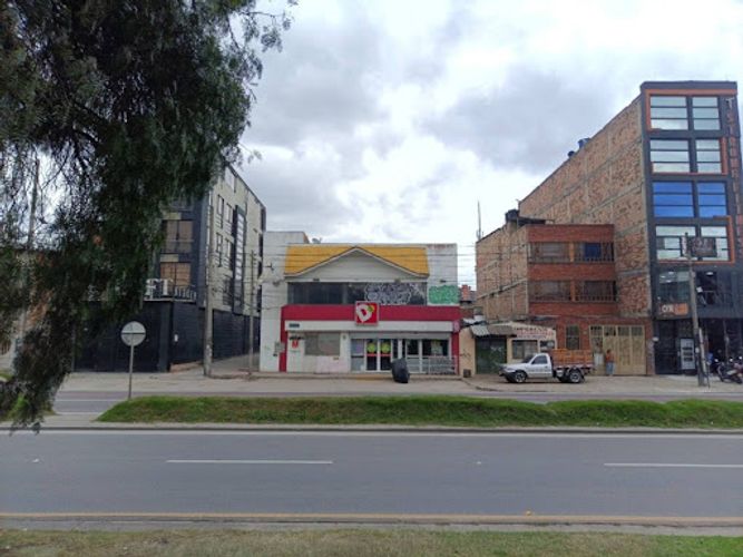 Casa de 2 alcobas en venta en Zona Industrial, Bogotá, 653 m² · foto 9 de 18