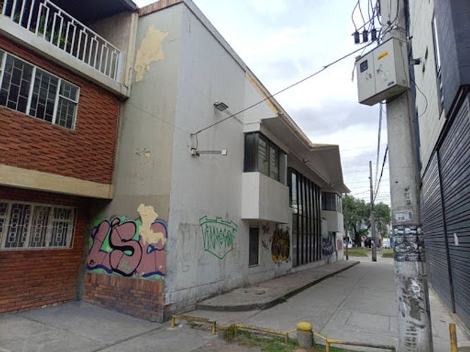Casa de 2 alcobas en venta en Zona Industrial, Bogotá, 653 m² · foto 10 de 18