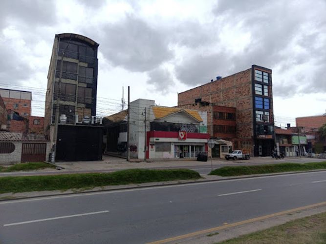 Casa de 2 alcobas en venta en Zona Industrial, Bogotá, 653 m² · foto 13 de 18