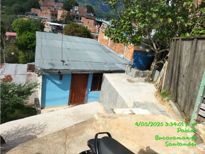 Casa de 3 alcobas en venta en El Pablon, Bucaramanga, 60 m² · foto 2 de 7