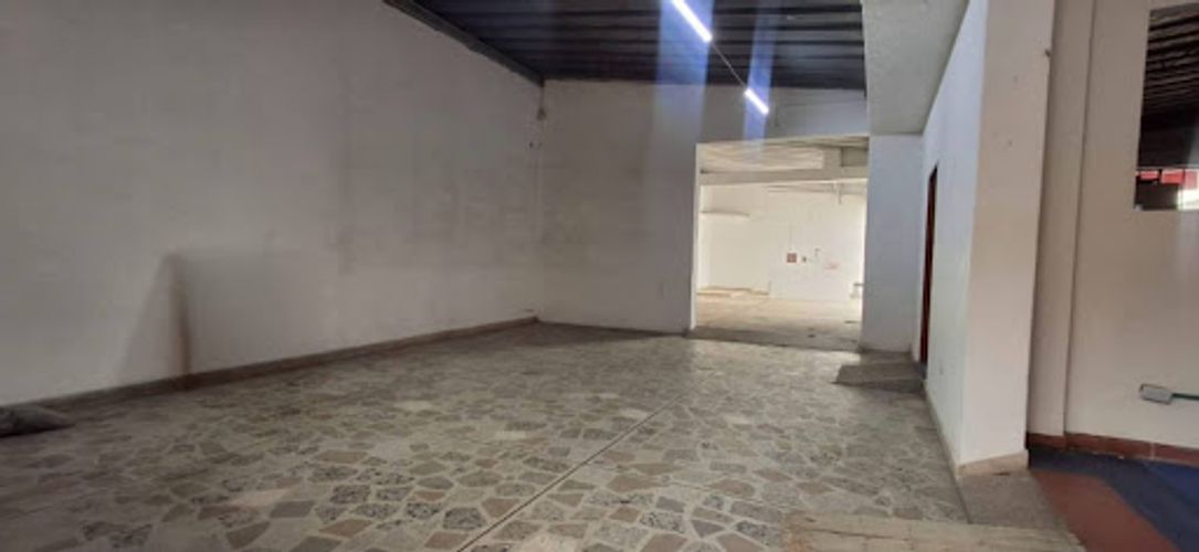 Casa de 3 alcobas en venta en Prado Veraniego, Bogotá, 820 m² · foto 2 de 24