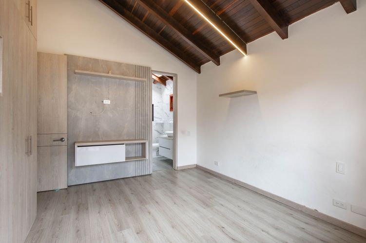 Casa de 4 alcobas en venta en Club De Los Lagartos, Bogotá, 268 m² · foto 16 de 20