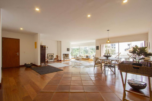 Apartamento en venta en El Chico, Bogotá · foto 2 de 7