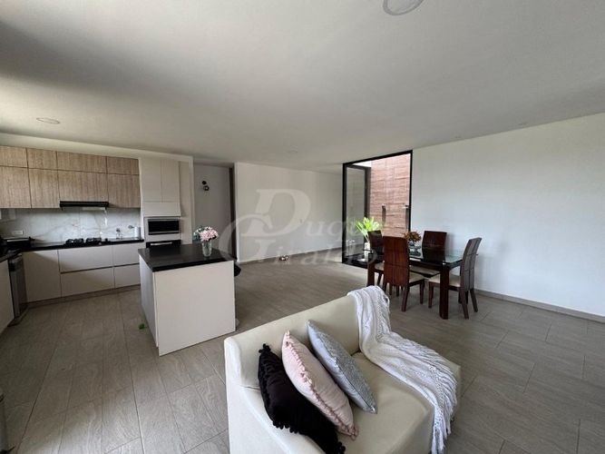 Casa de 5 alcobas en venta en El Noral, Copacabana · foto 10 de 24