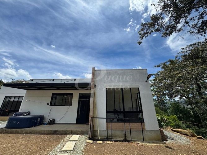 Casa de 5 alcobas en venta en El Noral, Copacabana · foto 14 de 24