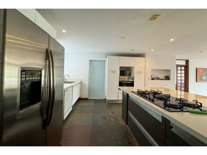 Apartamento en venta en Chico, Bogotá · foto 6 de 14