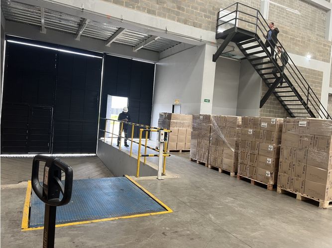 Bodega en arriendo en Siberia, Mosquera, 1216 m² · foto 5 de 13