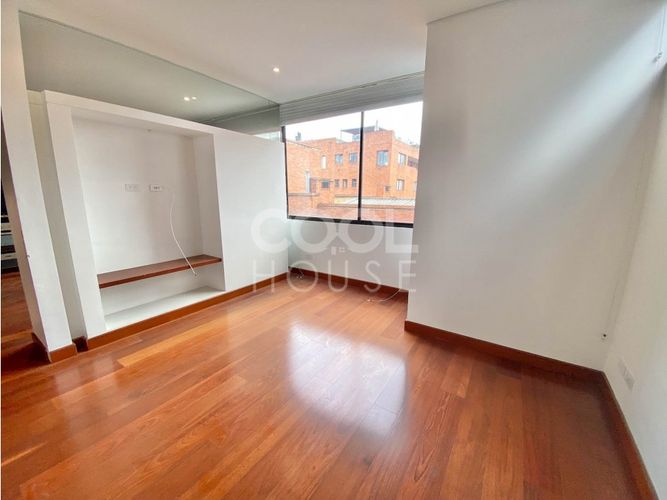 Apartamento de 1 alcoba en venta en El Virrey, Bogotá, 47 m² · foto 4 de 10