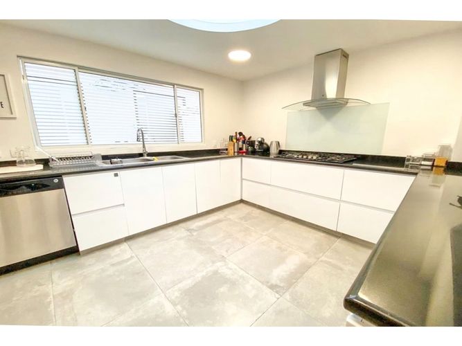 Apartamento de 2 alcobas en venta en Chico, Bogotá, 150 m² · foto 9 de 15