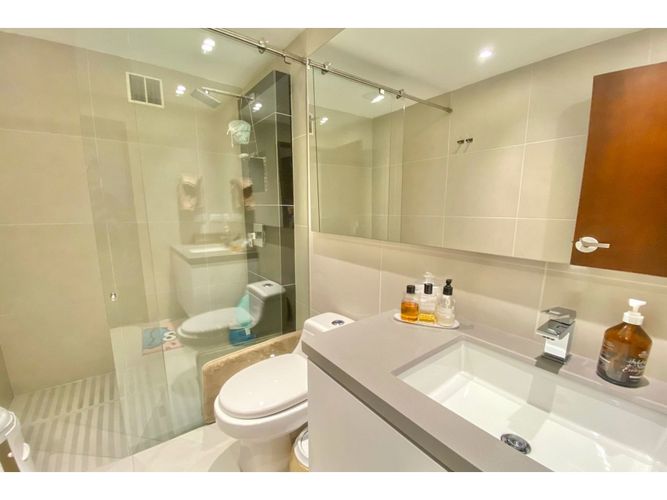 Apartamento de 2 alcobas en venta en Chico, Bogotá, 150 m² · foto 13 de 15
