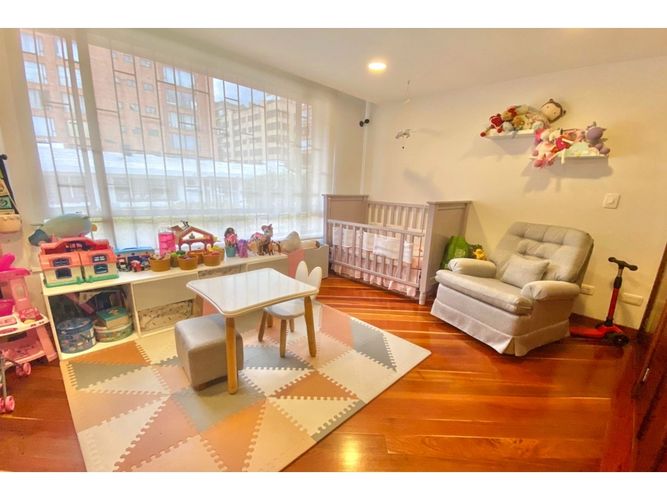 Apartamento de 2 alcobas en venta en Chico, Bogotá, 150 m² · foto 14 de 15