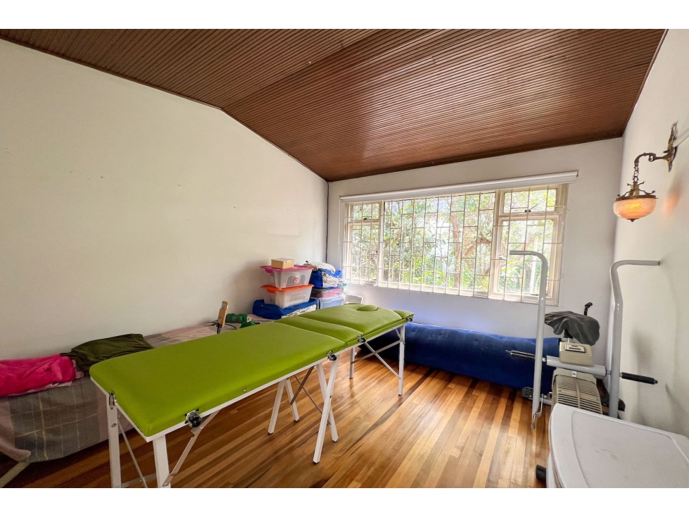 Casa en venta en Santa Paula, Bogotá · foto 10 de 17
