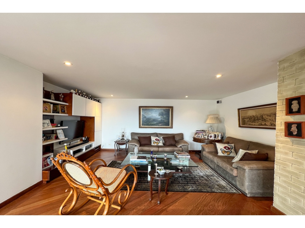 Apartamento en venta en Chicó Alto, Bogotá · foto 10 de 24