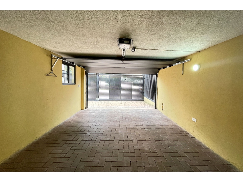 Casa en venta en Santa Ana, Bogotá · foto 5 de 24