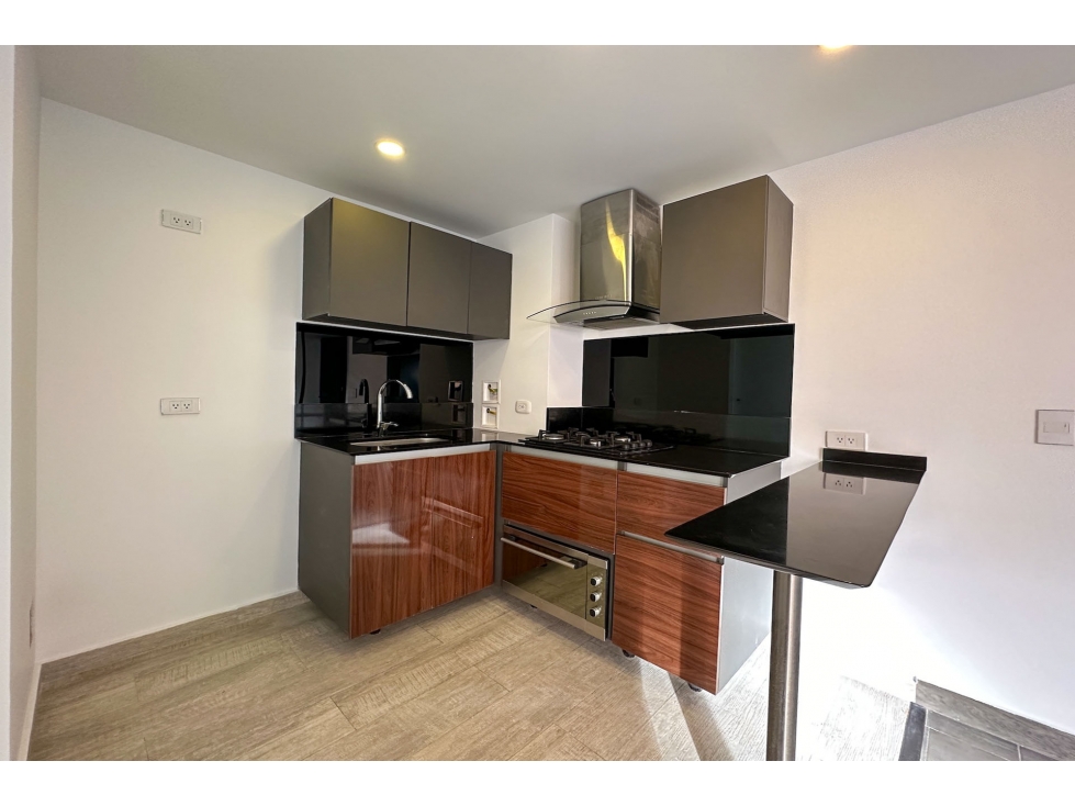 Apartamento en venta en Cedritos, Bogotá · foto 3 de 9
