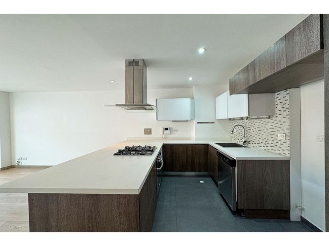 Apartamento de 1 alcoba en venta en Antiguo Country, Bogotá, 82 m² · foto 5 de 13