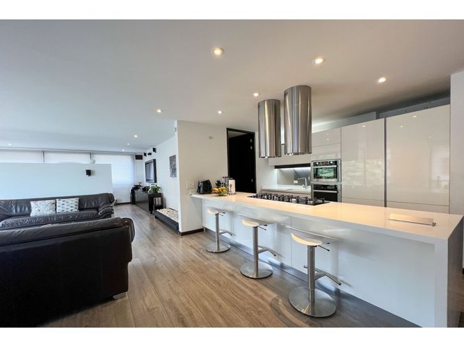 Apartamento de 3 alcobas en venta en Antiguo Country, Bogotá, 204 m² · foto 10 de 20