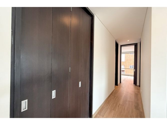 Apartamento en venta en Santa Barbara, Bogotá · foto 7 de 14