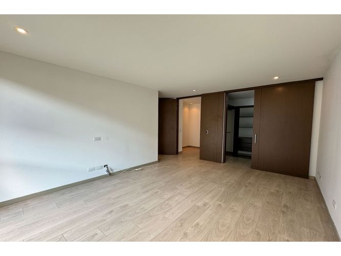 Apartamento de 1 alcoba en venta en Antiguo Country, Bogotá, 82 m² · foto 11 de 13