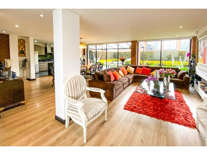 Casa de 3 alcobas en venta en Chuntame, Cajicá, 178 m² · foto 5 de 17