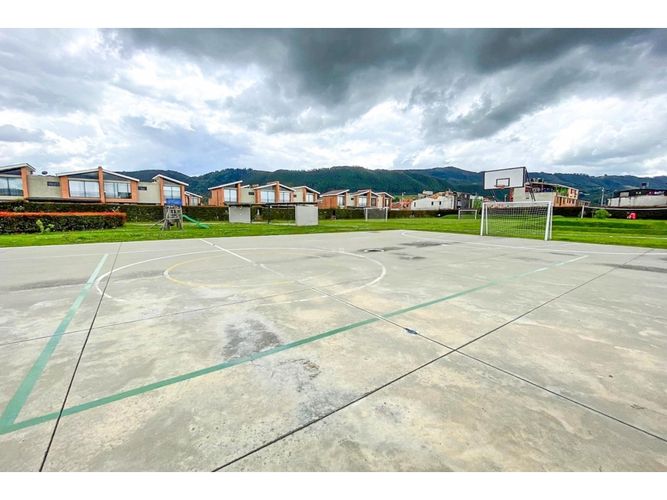 Casa de 3 alcobas en venta en Chuntame, Cajicá, 178 m² · foto 16 de 17