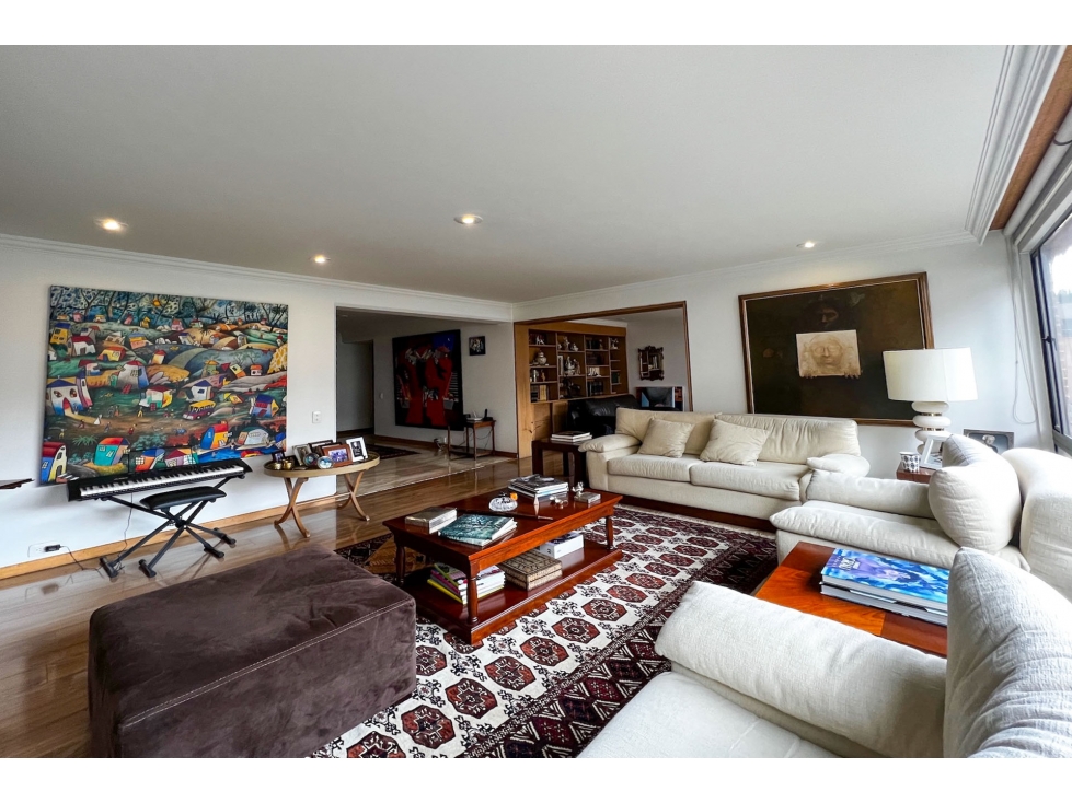 Apartamento en venta en Los Rosales, Bogotá · foto 8 de 21