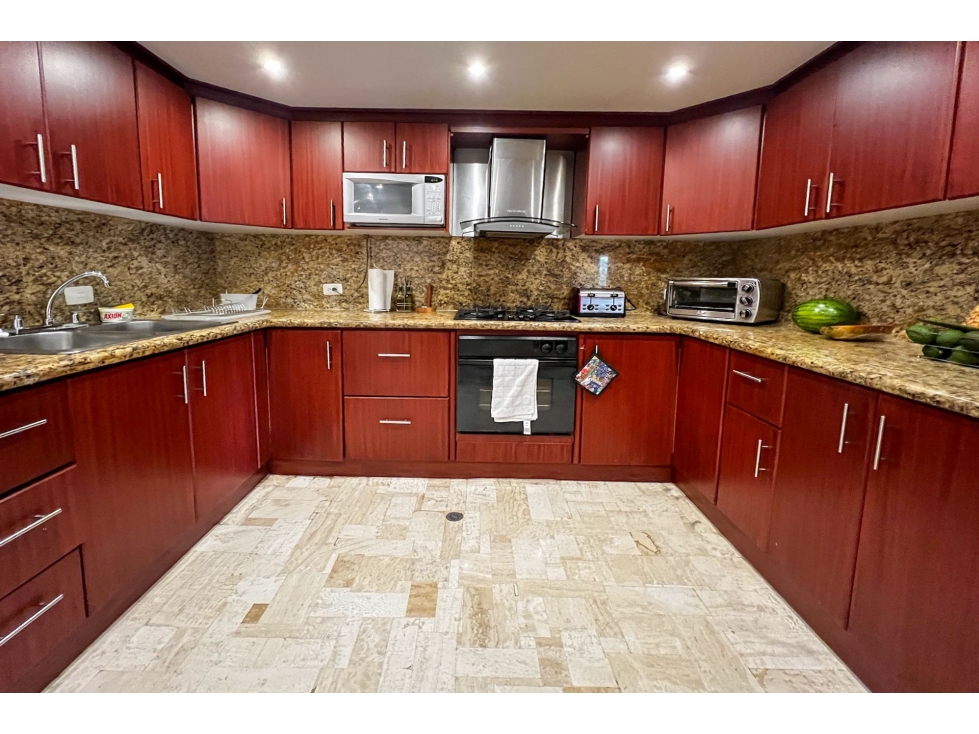 Apartamento en venta en Los Rosales, Bogotá · foto 13 de 21