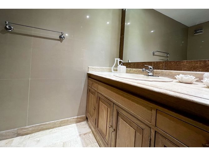 Apartamento en venta en Los Rosales, Bogotá · foto 18 de 21