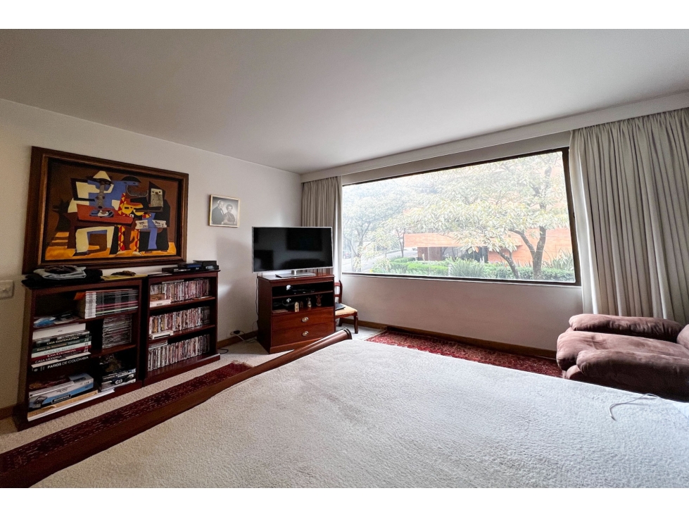 Apartamento en venta en Los Rosales, Bogotá · foto 19 de 21