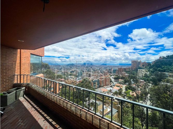 Apartamento de 4 alcobas en venta en El Retiro, Bogotá, 465 m² · foto 2 de 15