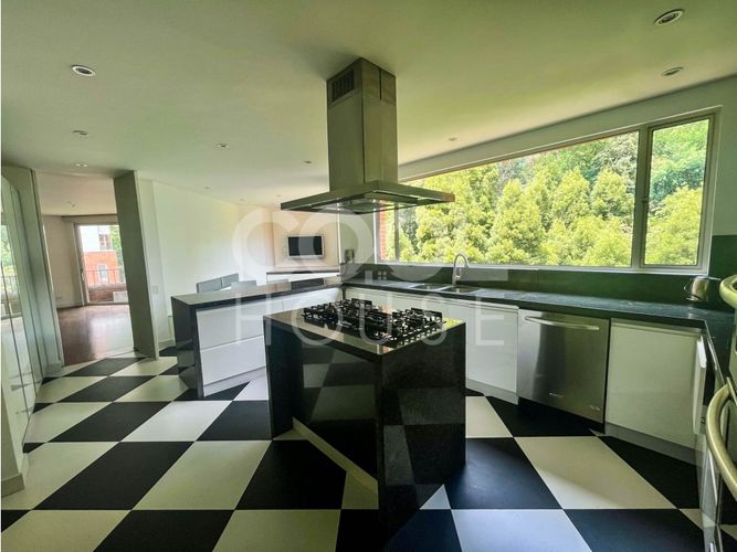 Apartamento de 4 alcobas en venta en El Retiro, Bogotá, 465 m² · foto 3 de 15
