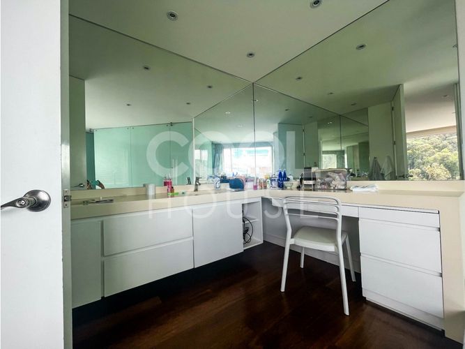 Apartamento de 4 alcobas en venta en El Retiro, Bogotá, 465 m² · foto 9 de 15