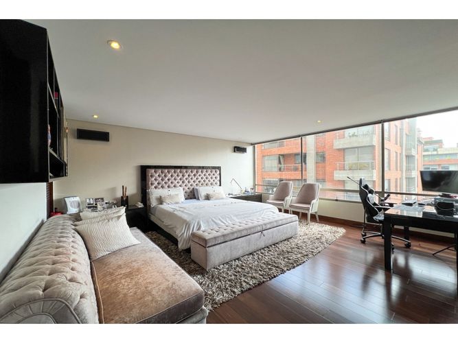 Apartamento de 2 alcobas en venta en Chico Norte, Bogotá, 187 m² · foto 18 de 20