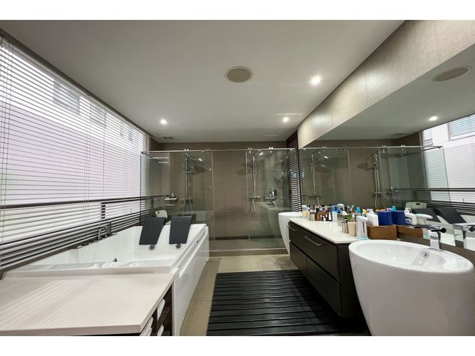 Apartamento de 2 alcobas en venta en Chico Norte, Bogotá, 187 m² · foto 19 de 20