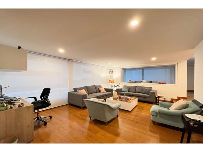 Apartamento de 3 alcobas en venta en Chico, Bogotá, 173 m² · foto 2 de 18