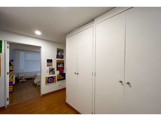 Apartamento de 3 alcobas en venta en Chico, Bogotá, 173 m² · foto 10 de 18