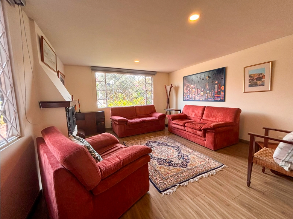 Casa en venta en Colina Campestre, Bogotá · foto 2 de 14