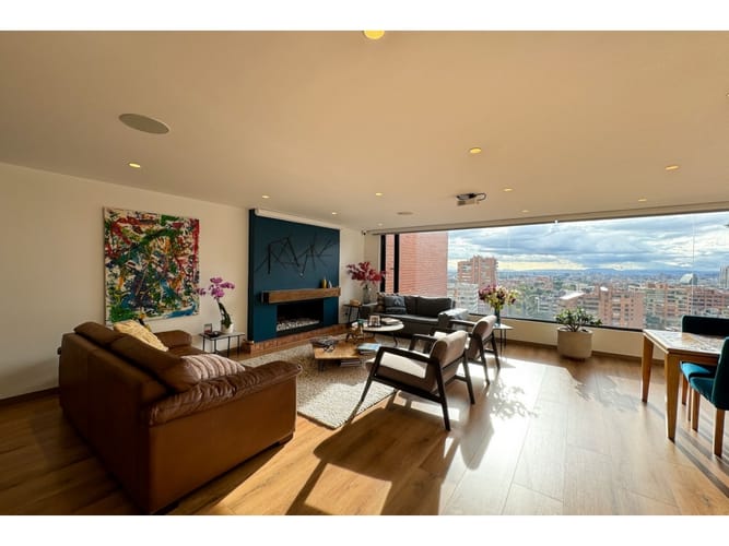 Apartamento en venta en El Refugio, Bogotá · foto 2 de 19