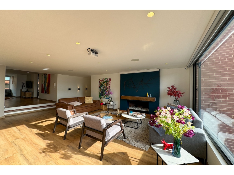 Apartamento en venta en El Refugio, Bogotá · foto 3 de 19