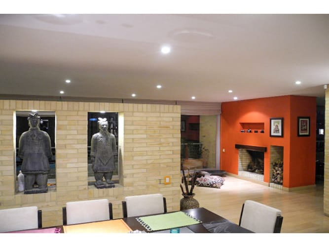 Apartamento de 1 alcoba en venta en Los Rosales, Bogotá, 193 m² · foto 2 de 10