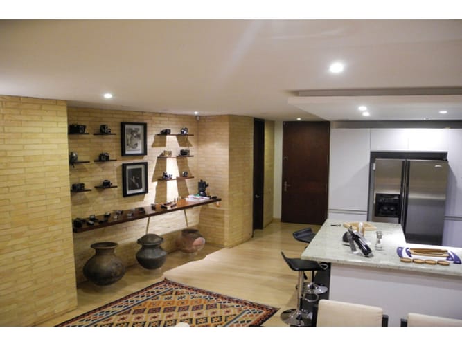 Apartamento de 1 alcoba en venta en Los Rosales, Bogotá, 193 m² · foto 6 de 10