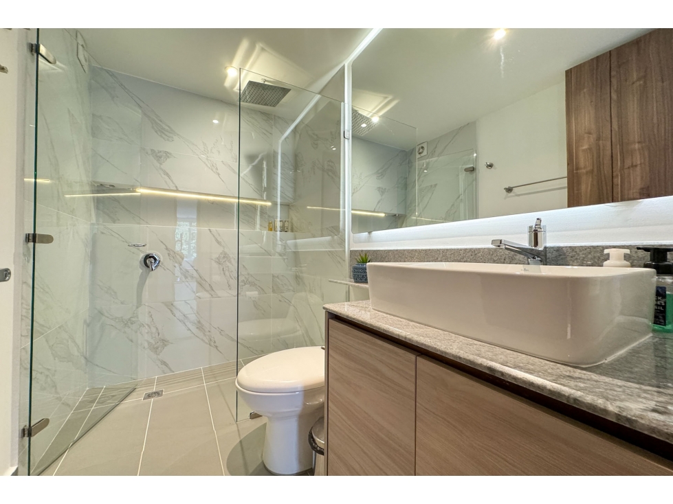 Apartamento en venta en El Refugio, Bogotá · foto 16 de 19