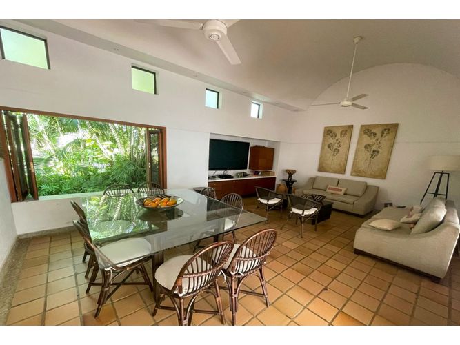 Casa de 5 alcobas en venta en Ricaurte, 311 m² · foto 13 de 21