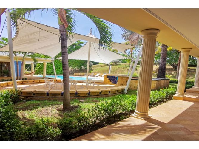 Casa de 5 alcobas en venta en Ricaurte, 450 m² · foto 4 de 24