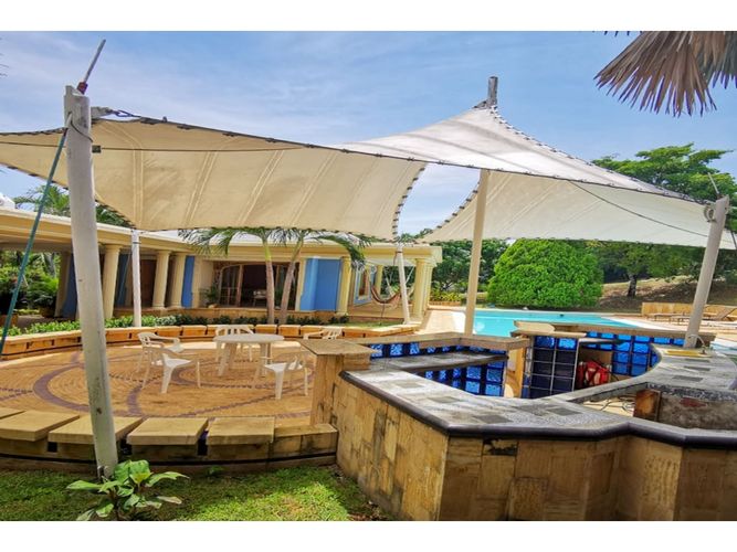 Casa de 5 alcobas en venta en Ricaurte, 450 m² · foto 7 de 24
