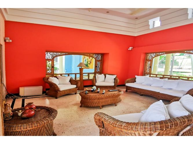 Casa de 5 alcobas en venta en Ricaurte, 450 m² · foto 14 de 24