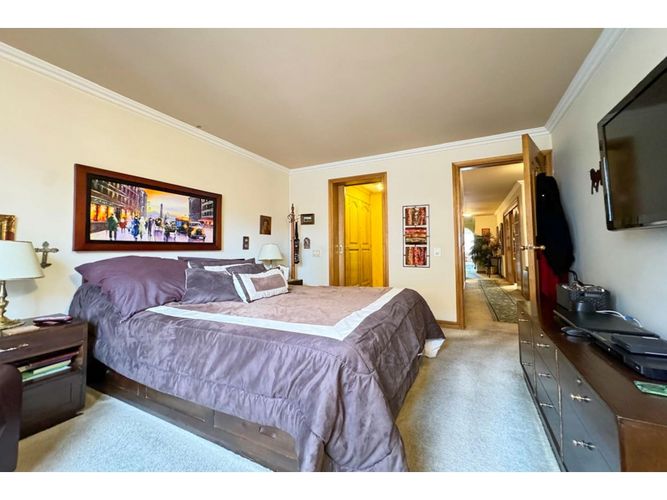 Apartamento de 3 alcobas en venta en Chico, Bogotá, 140 m² · foto 8 de 11