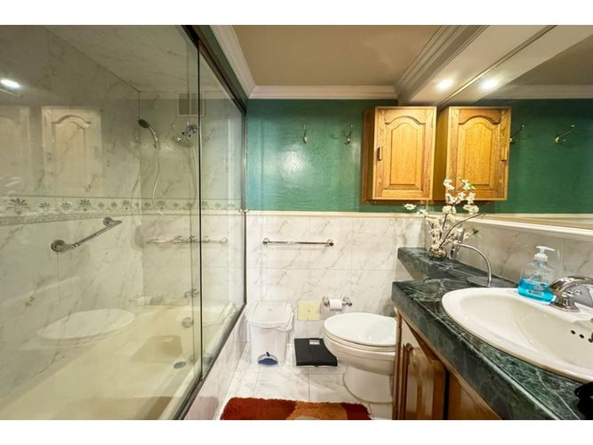 Apartamento de 3 alcobas en venta en Chico, Bogotá, 140 m² · foto 11 de 11