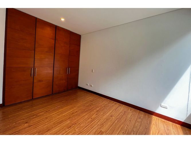 Apartamento en venta en Los Rosales, Bogotá · foto 10 de 14