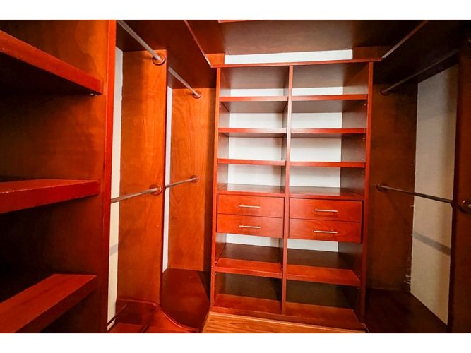 Apartamento en venta en Los Rosales, Bogotá · foto 13 de 14